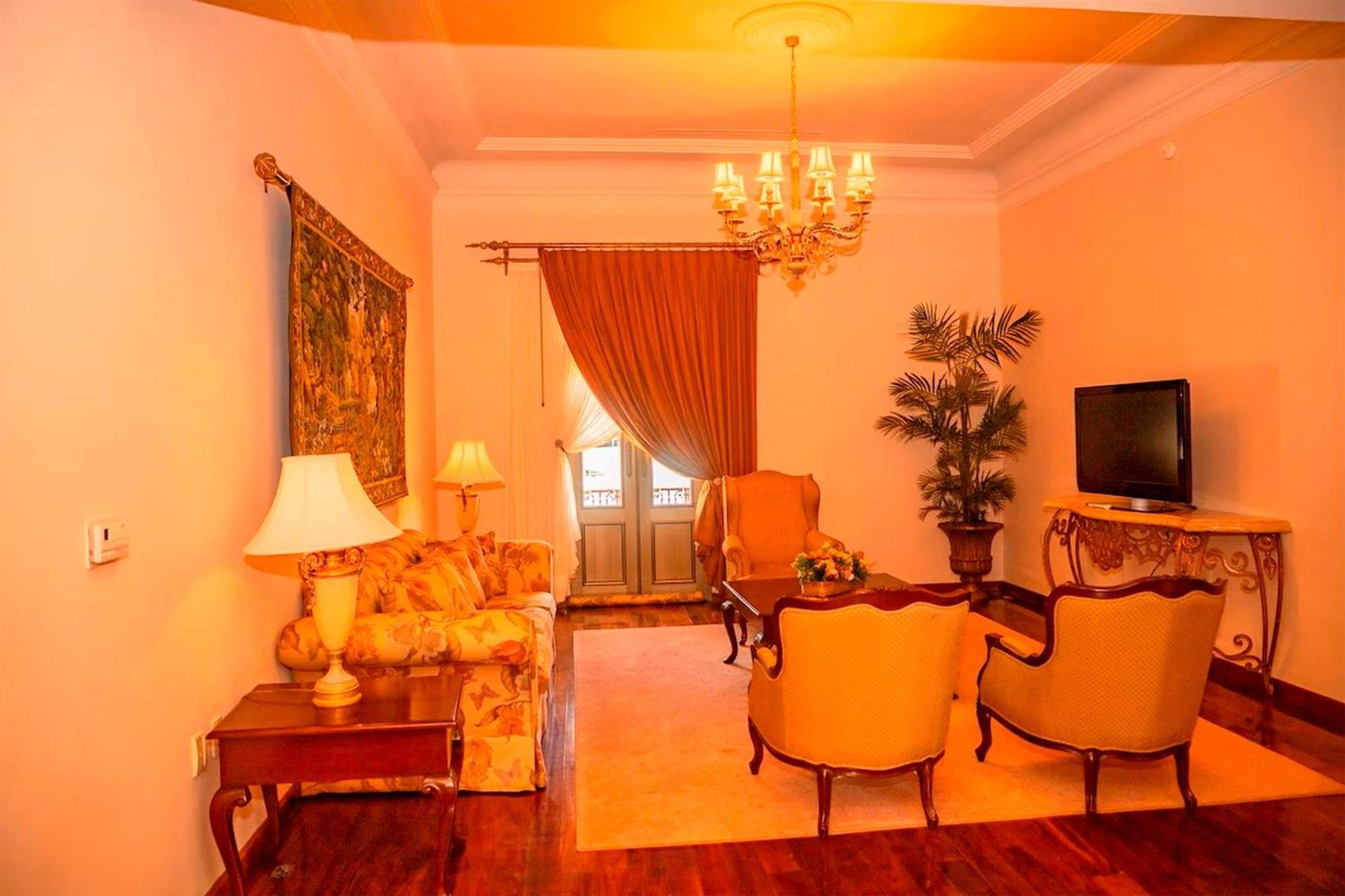 Hotel Real Hacienda Santo Tomas Colonia Gustavo Baz Prada Esterno foto